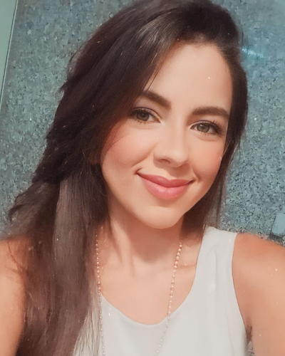Elayne Cristina